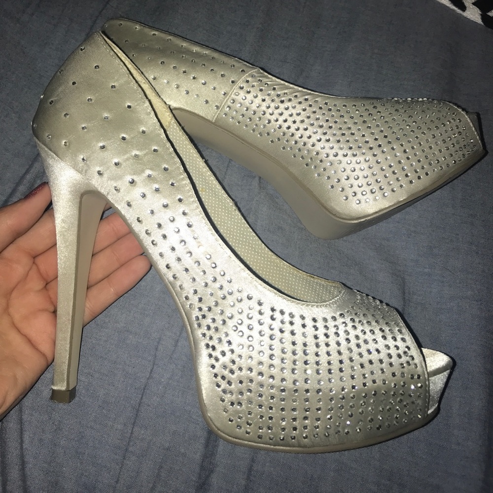Madden Girl Rhinestoned Silver Heels - Picture 2 of 4